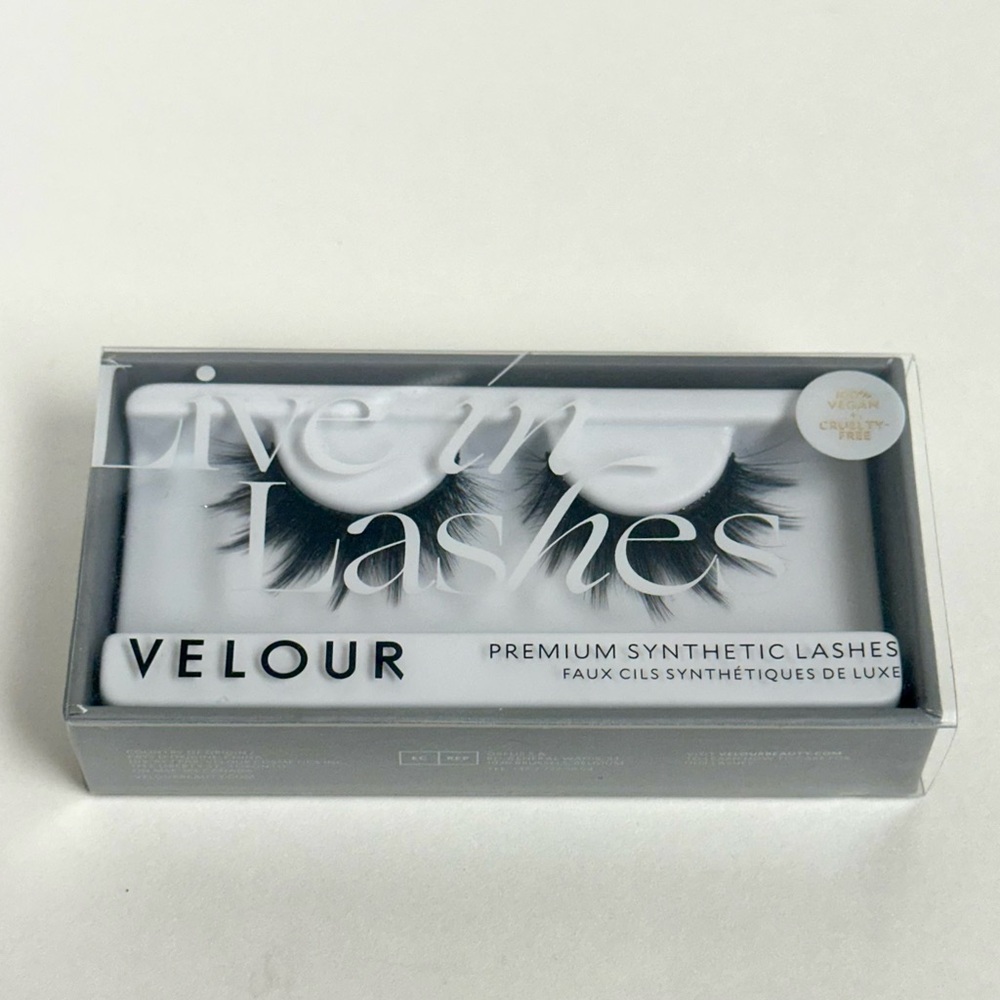 Live in Lashes - Velour